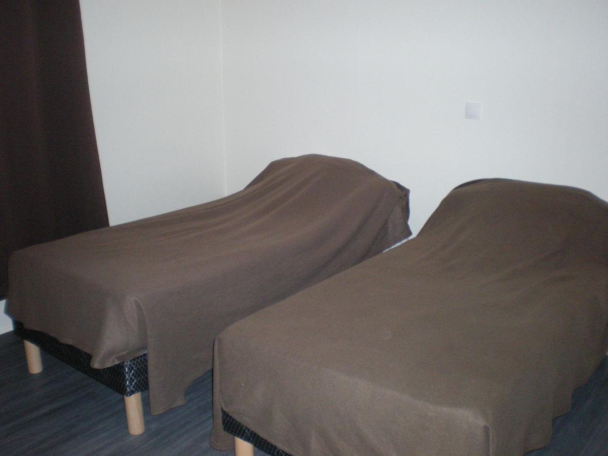 Hotel Dg Mery-sur-Oise ภายนอก รูปภาพ