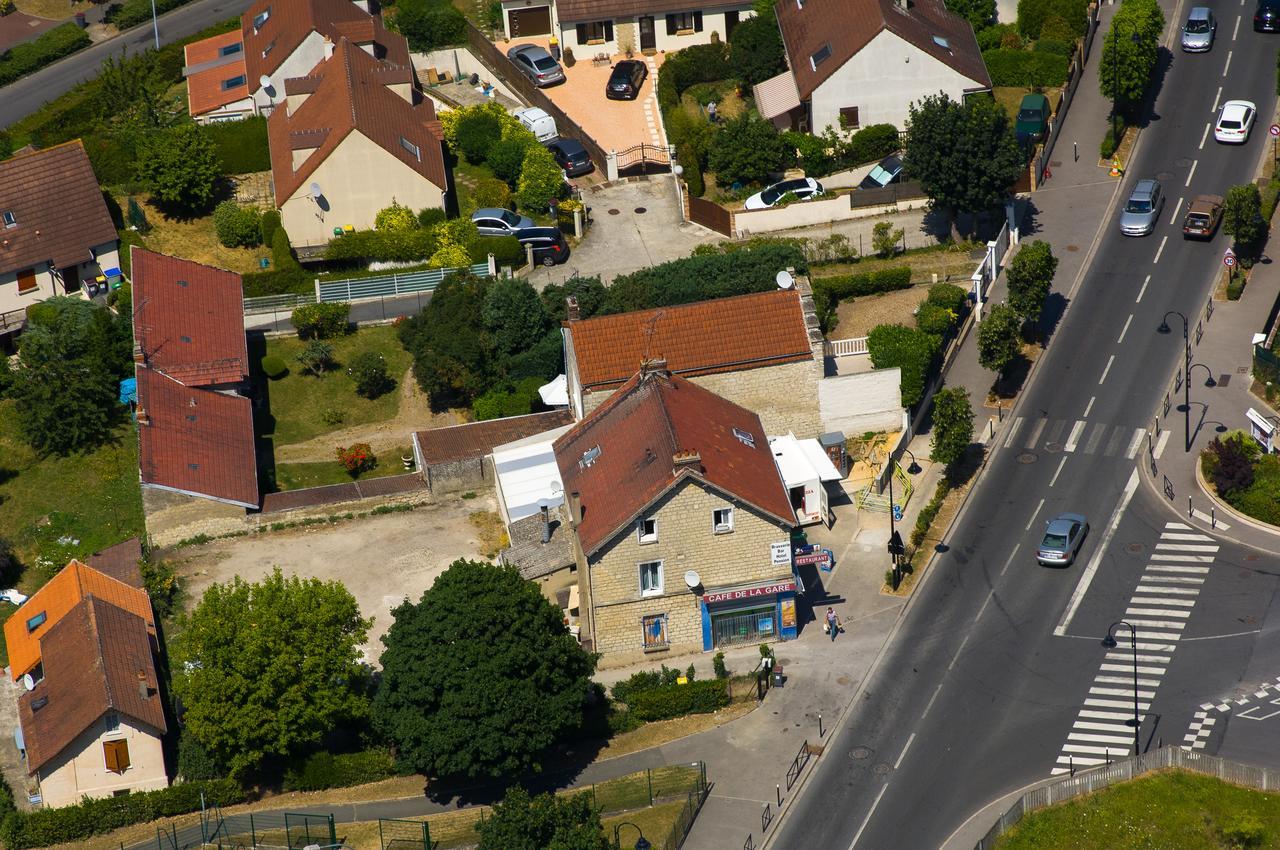 Hotel Dg Mery-sur-Oise ภายนอก รูปภาพ