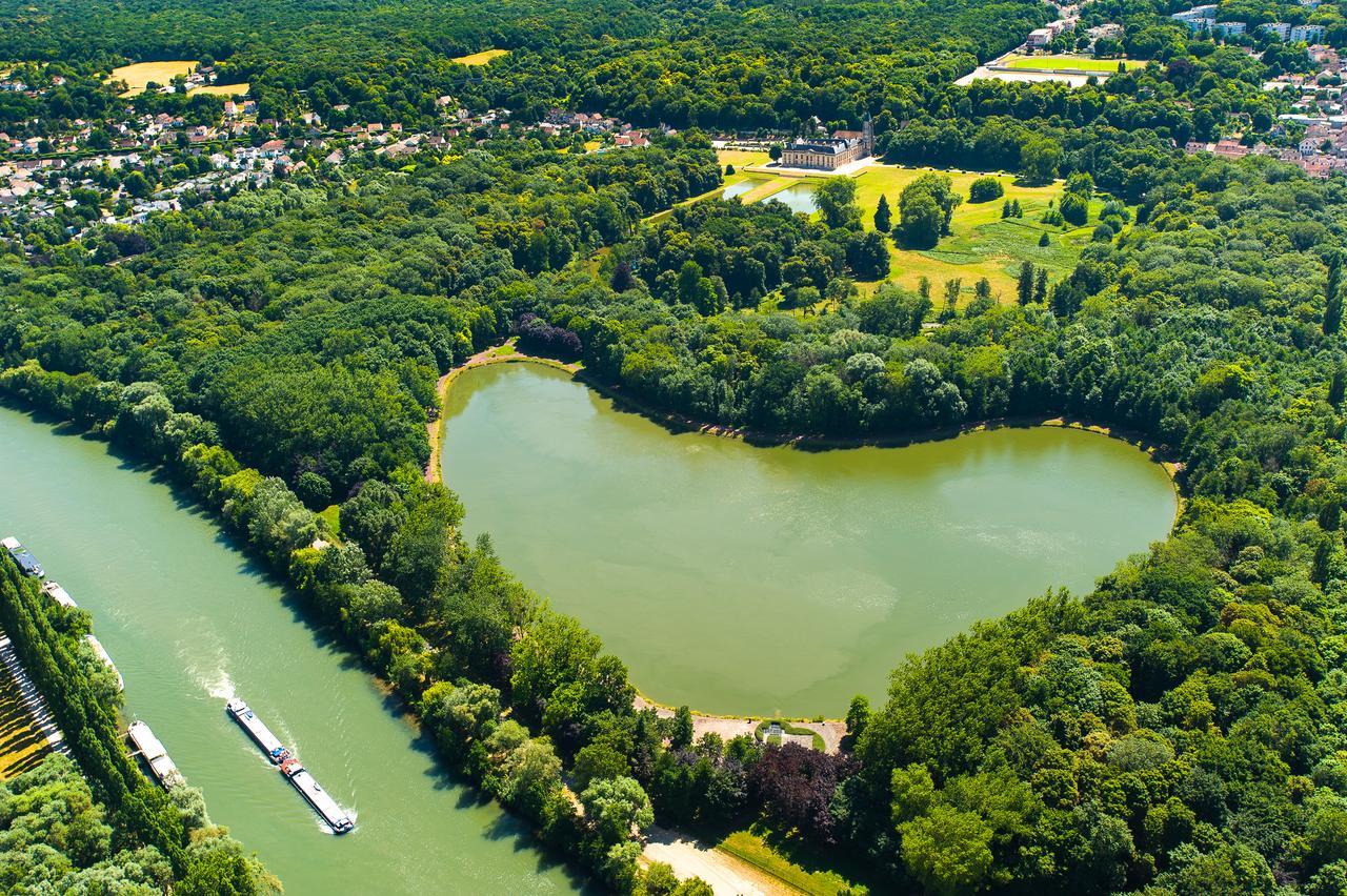 Hotel Dg Mery-sur-Oise ภายนอก รูปภาพ