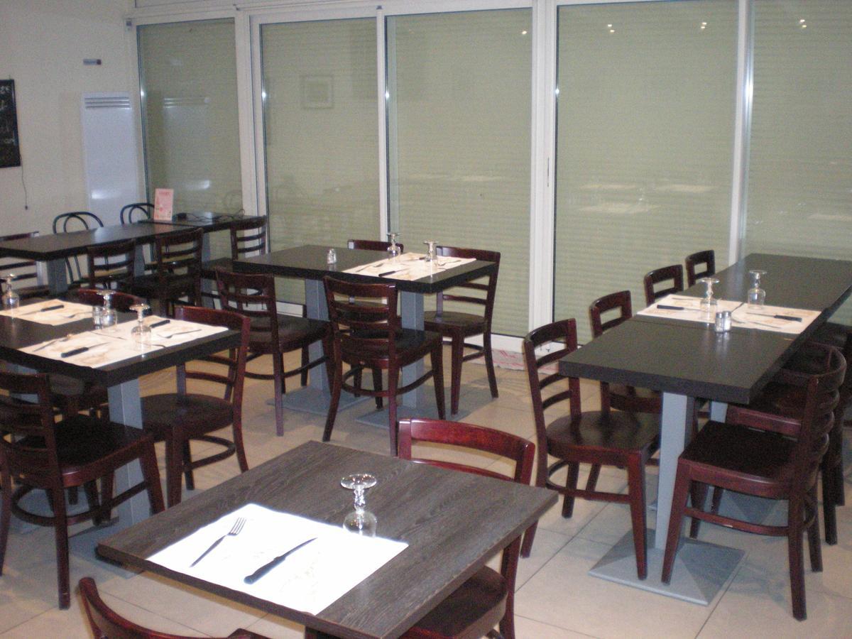 Hotel Dg Mery-sur-Oise ภายนอก รูปภาพ