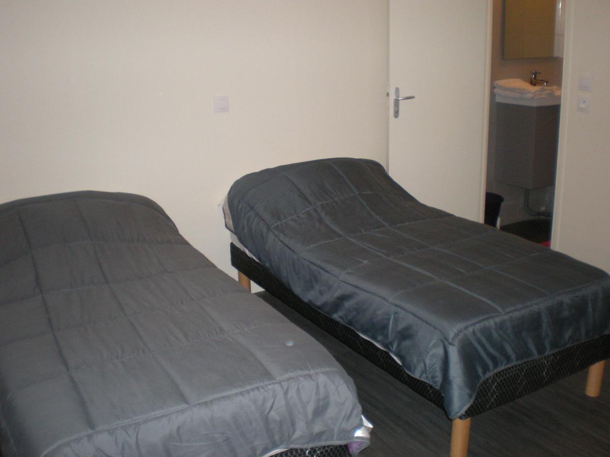 Hotel Dg Mery-sur-Oise ภายนอก รูปภาพ